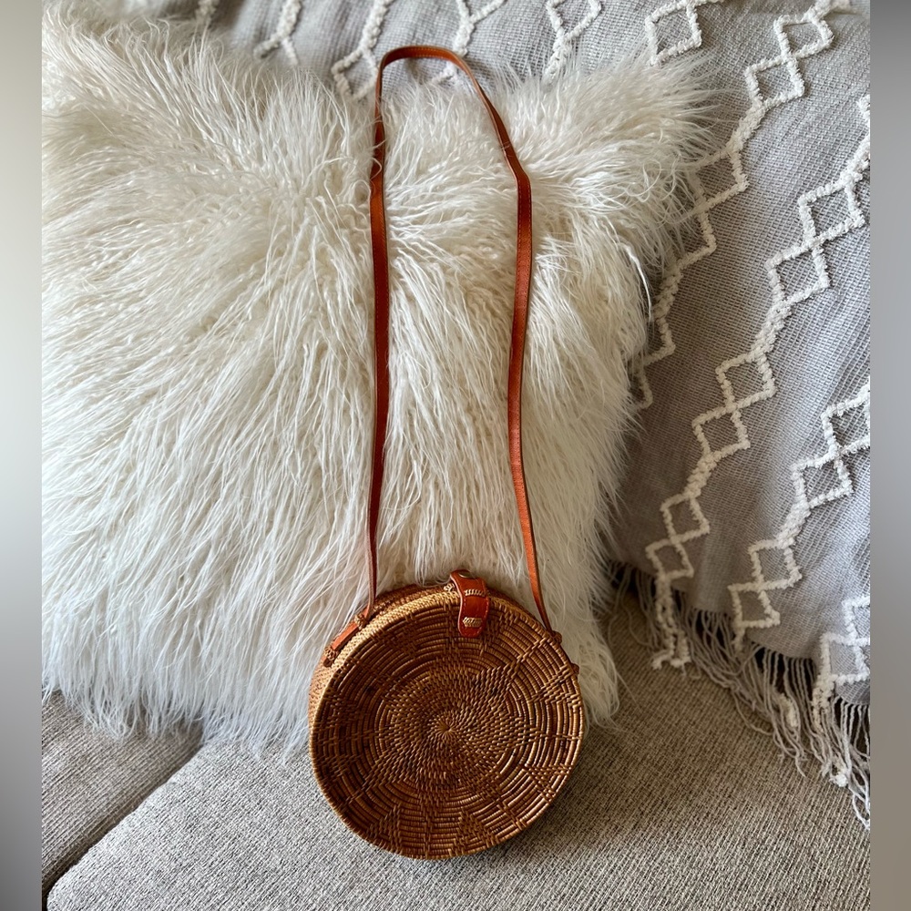 Round Raffia Basket Bag